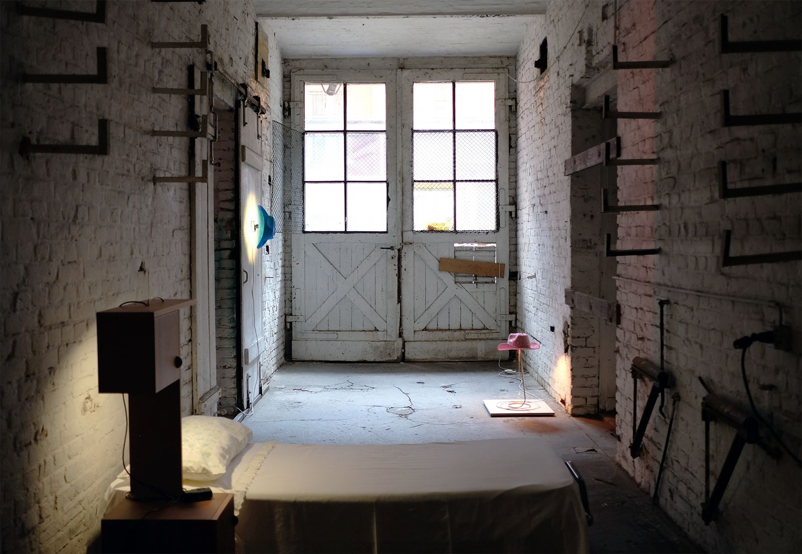 BED TIME, Celeste Burlina, Jalousiefabrik 