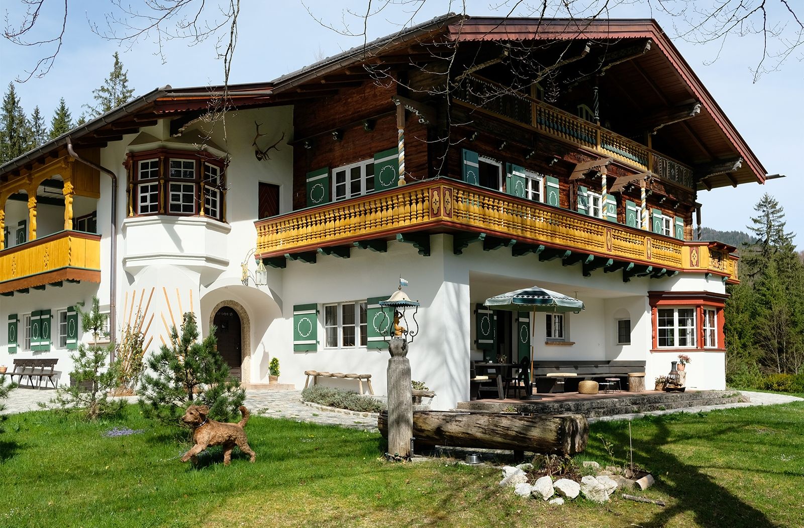 Das Haus am See – erbaut 1916-17 nach Plänen von Georg Zimmermann, unter Denkmalauflagen liebevoll saniert 2019-21