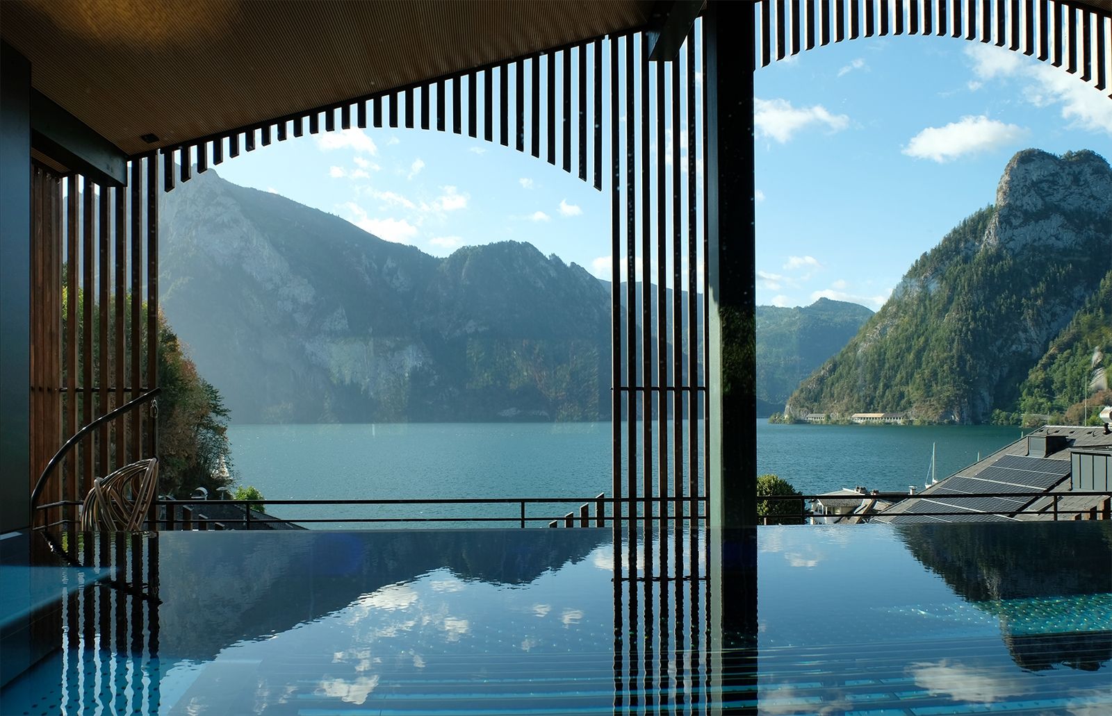Rooftop BergSPA mit sensationellem Blick in die Bergwelt rund um Traunkirchen