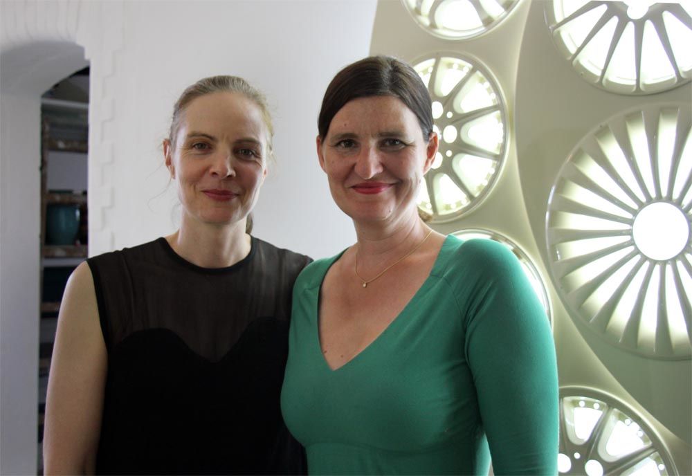 Die Gastgeberinnen des SALON AUTONOM: Sabine Dehnel & Anna Lehmann-Brauns
